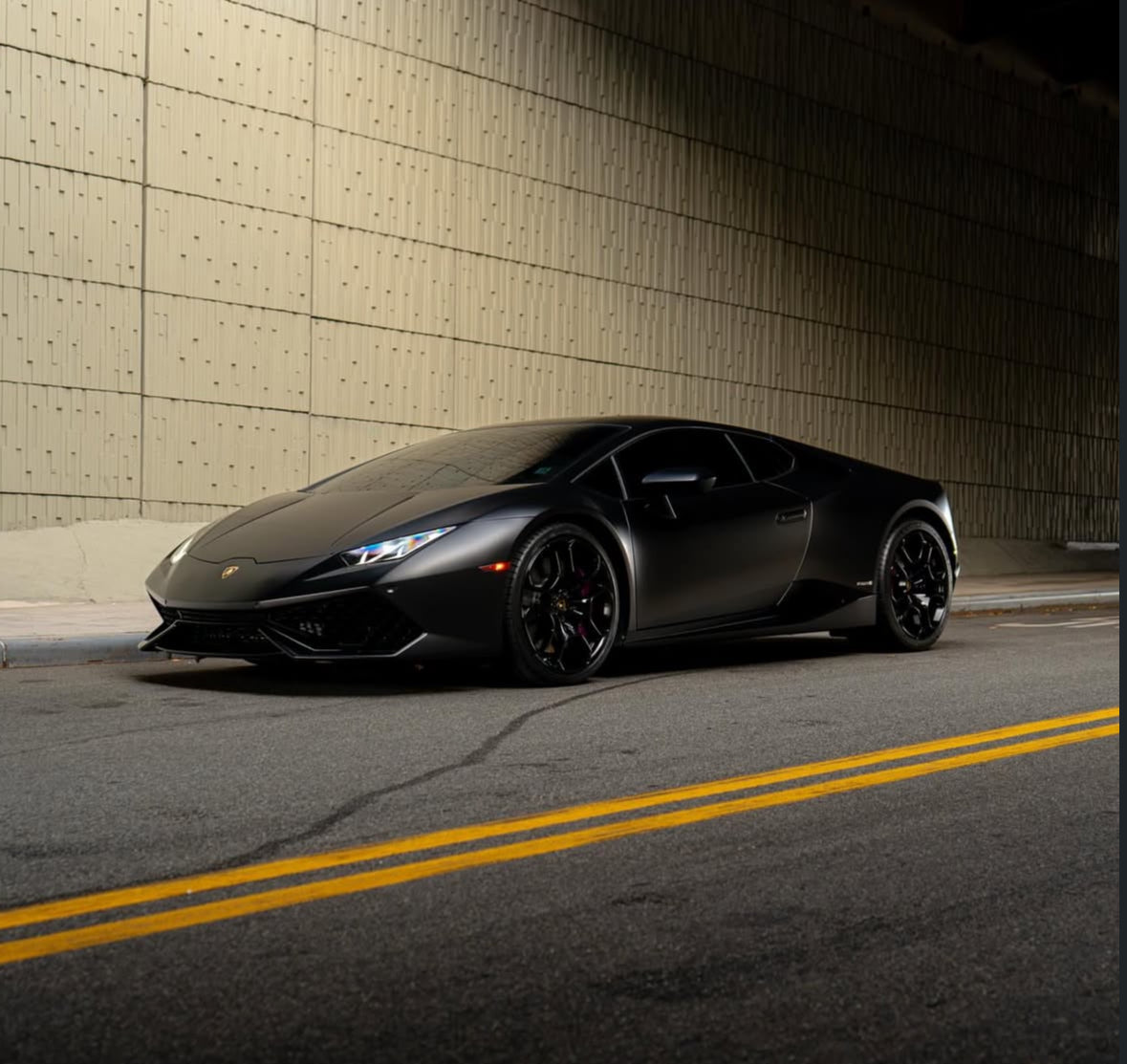 2016 Lamborghini Huracan Matte Black
