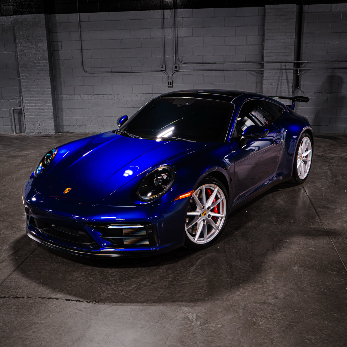 Porsche 911 Carrera 4 GTS Blue