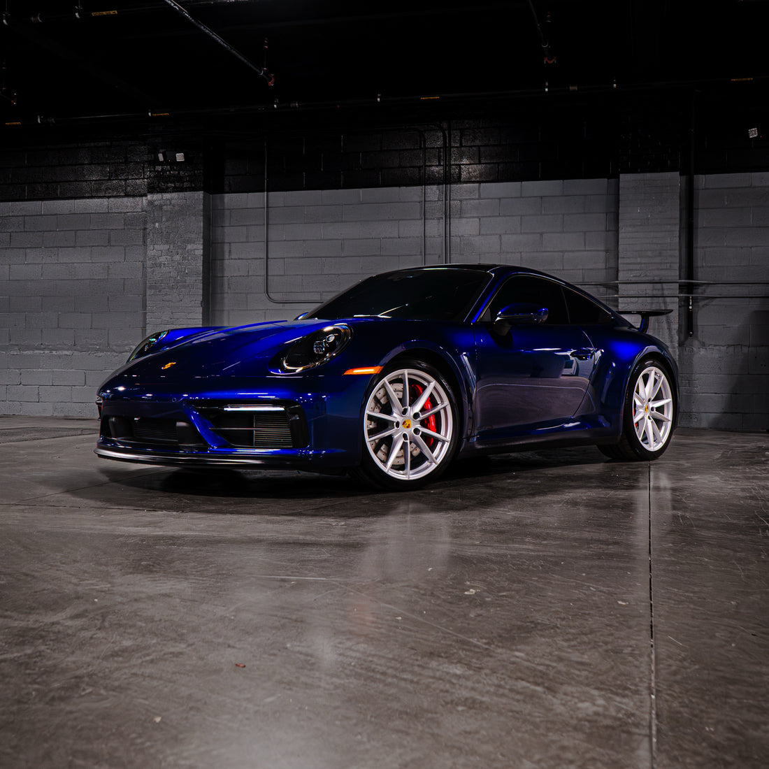 Porsche 911 Carrera 4 GTS Blue