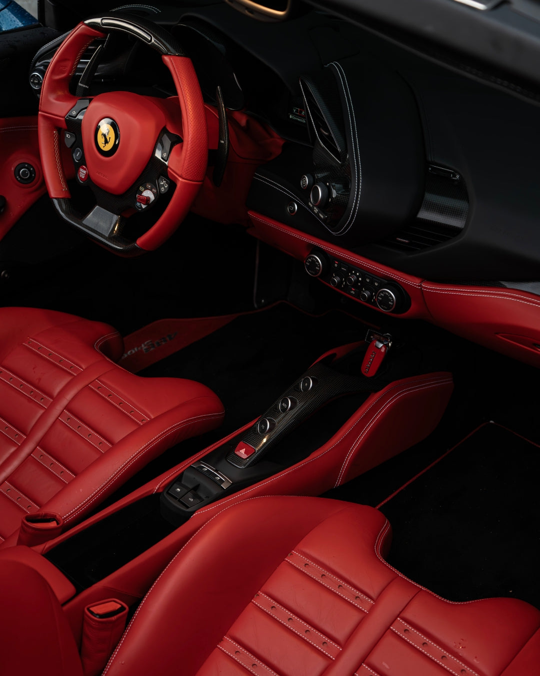 Ferrari 488 Spider Blu Abu Dhabi