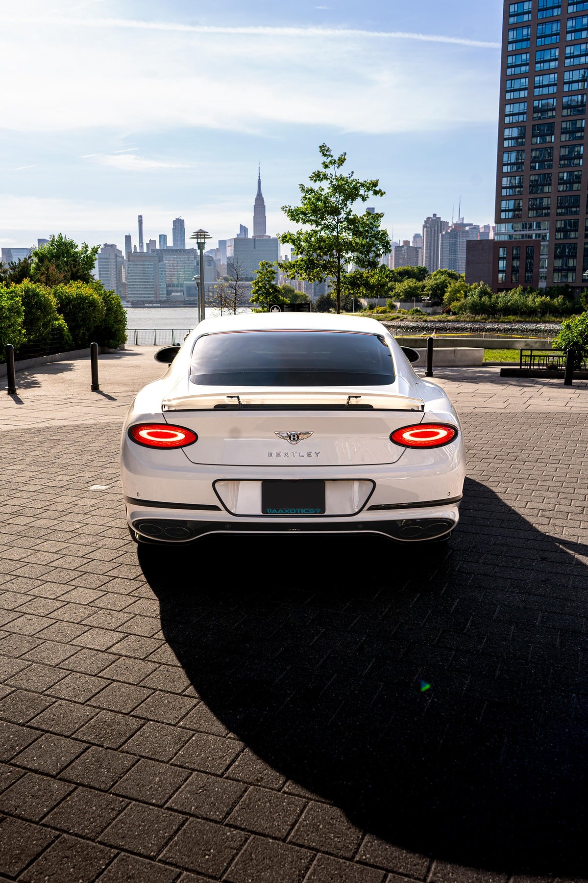 2020 Bentley Continental GT White — vehicle photo 3