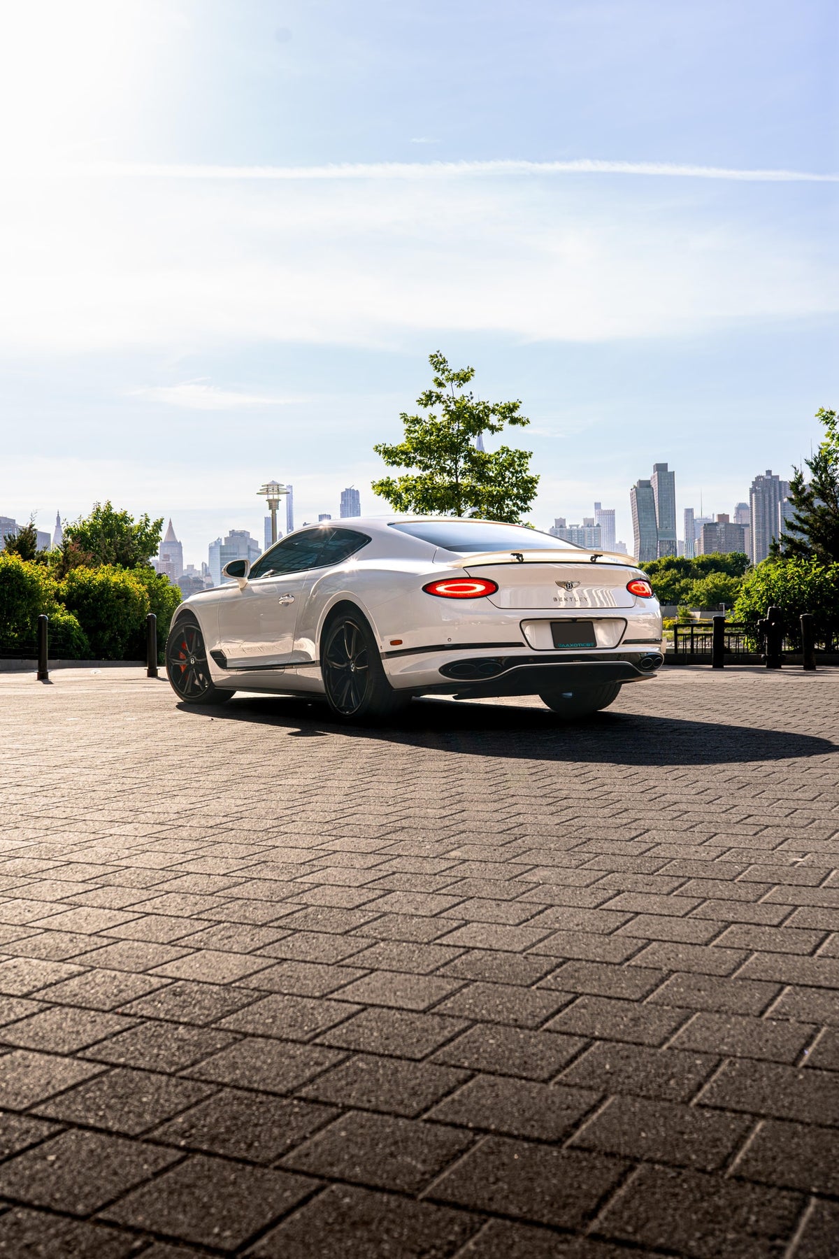 2020 Bentley Continental GT White — vehicle photo 4