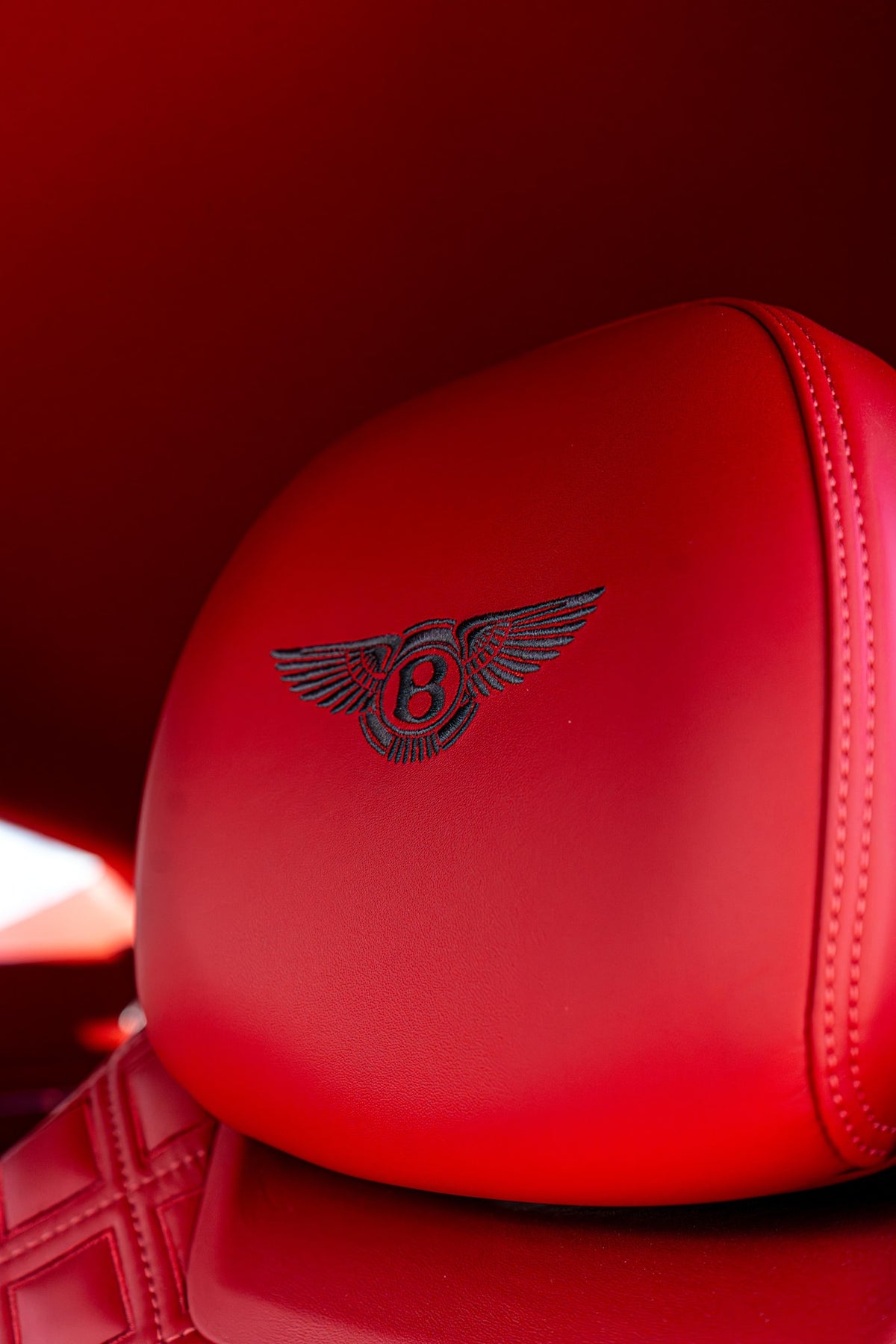 2020 Bentley Continental GT White — vehicle photo 18