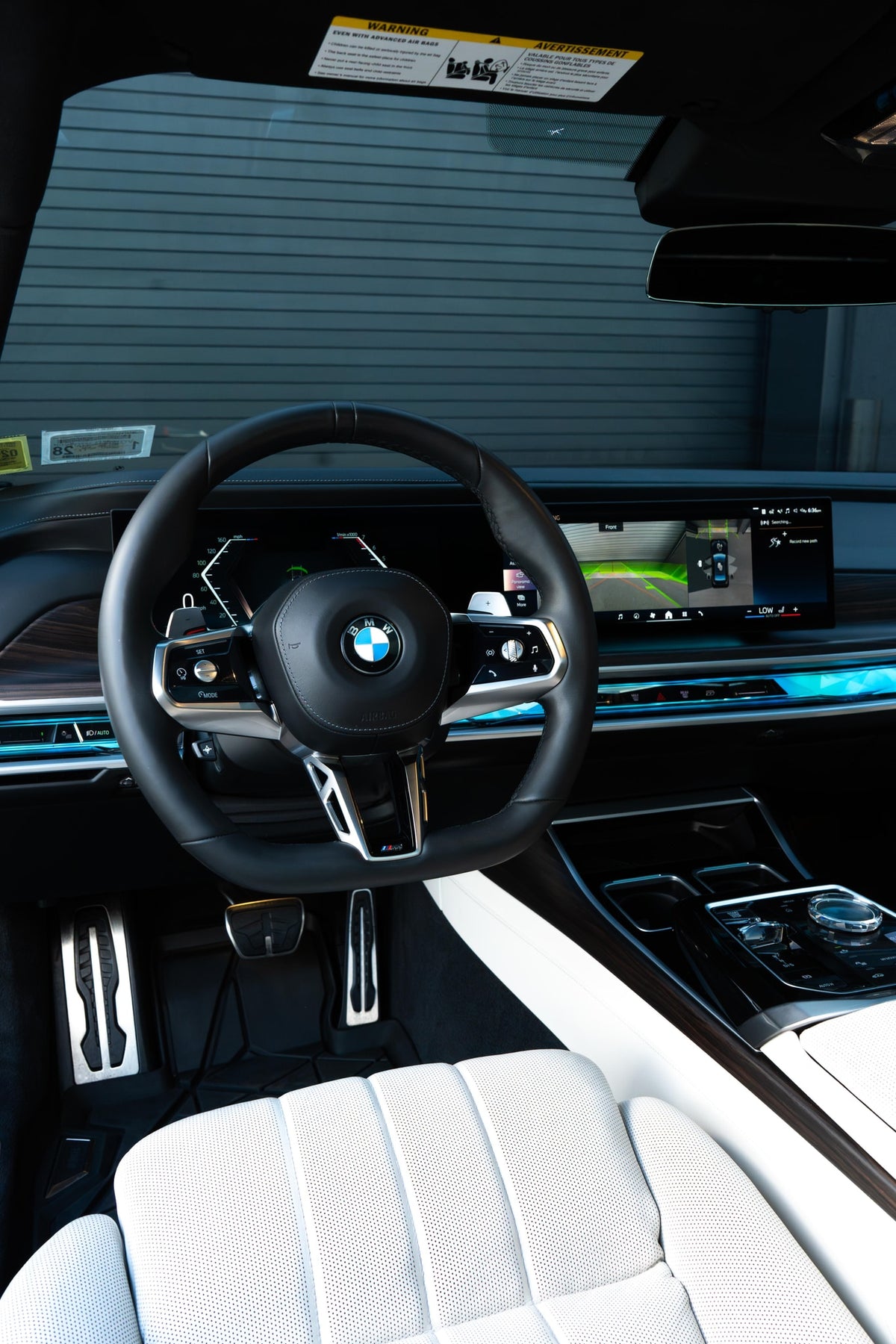 2023 BMW 760i Black — vehicle photo 7