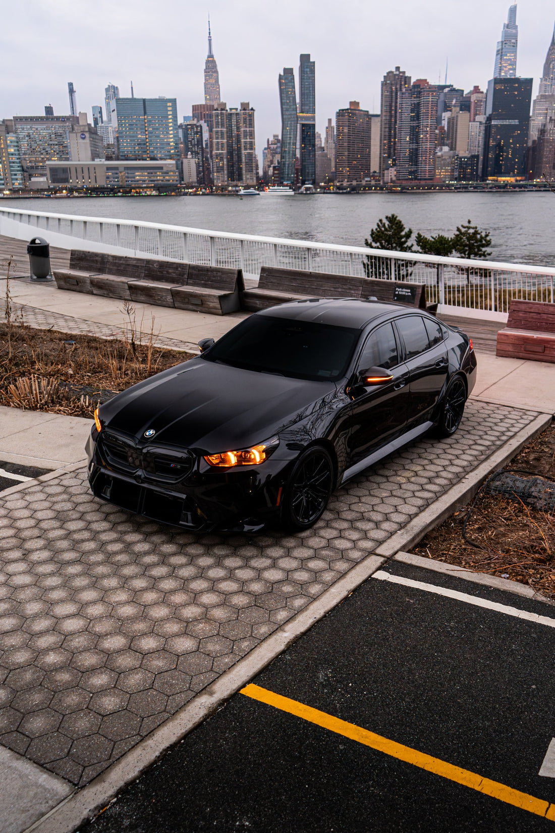 2025 BMW M5 G90 Black