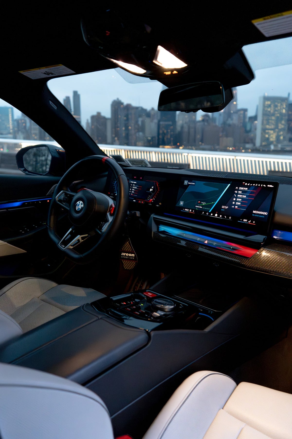 2025 BMW M5 G90 Black — vehicle photo 7