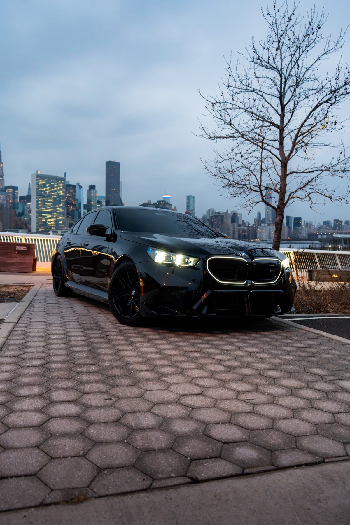 2025 BMW M5 G90 Black — vehicle photo 10