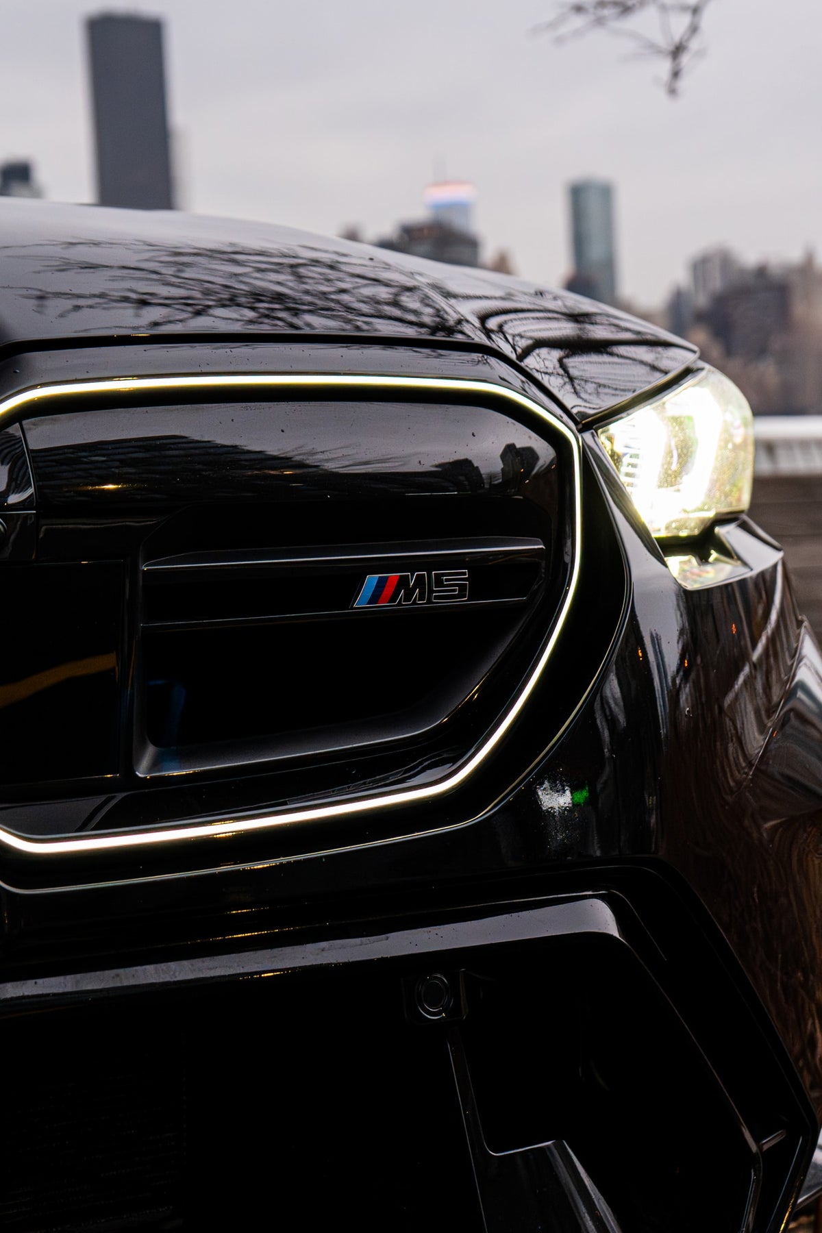 2025 BMW M5 G90 Black — vehicle photo 11