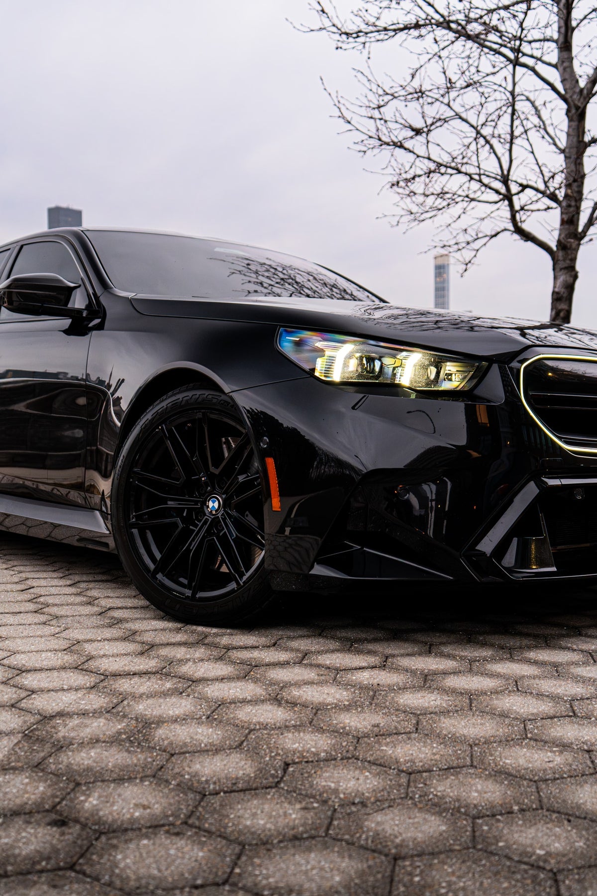 2025 BMW M5 G90 Black — vehicle photo 12