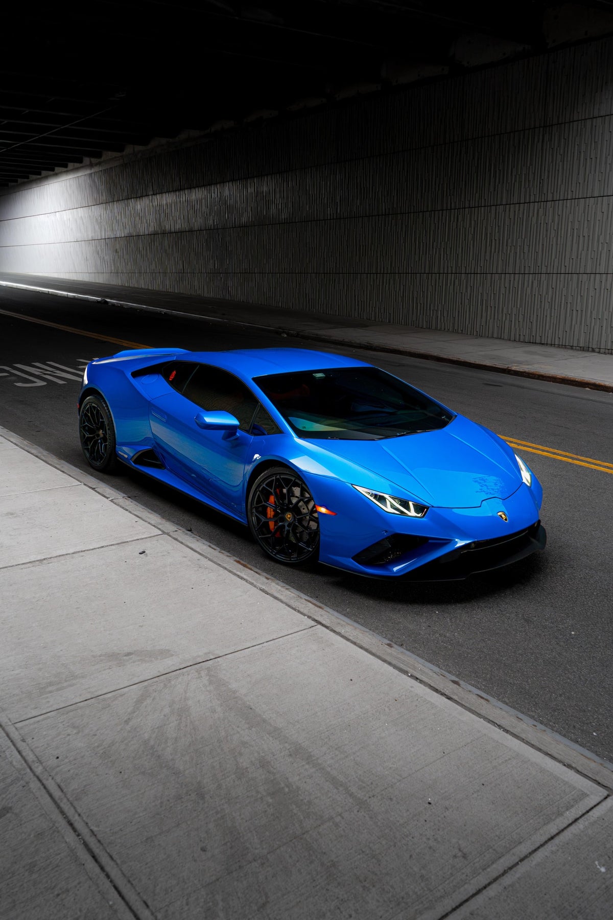 2020 Lamborghini Huracan EVO Blu Eleos — vehicle photo 1