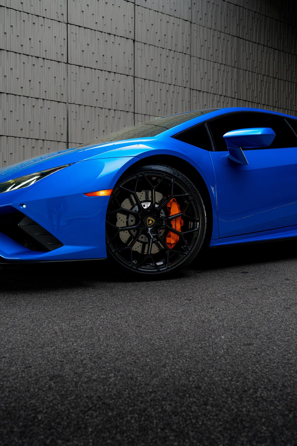 2020 Lamborghini Huracan EVO Blu Eleos — vehicle photo 9