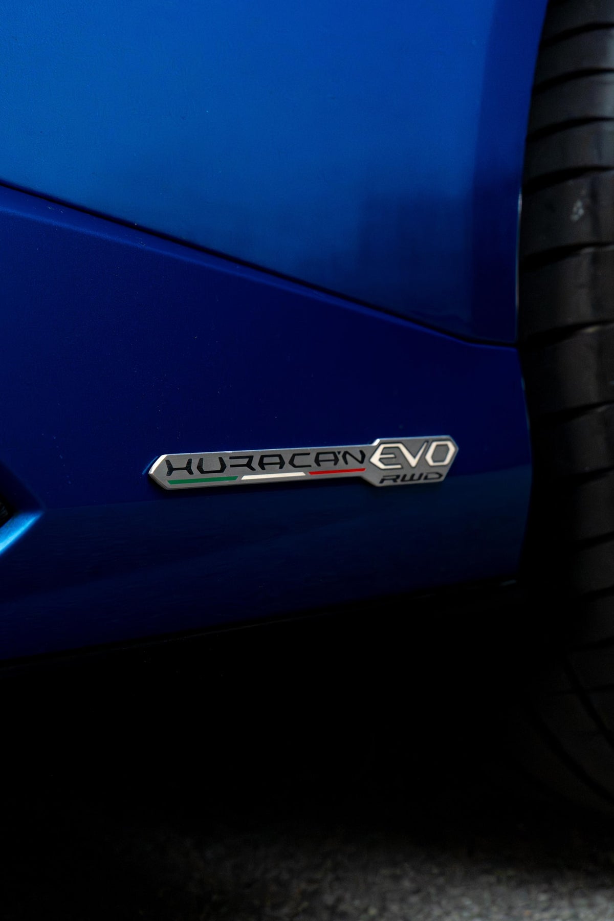 2020 Lamborghini Huracan EVO Blu Eleos — vehicle photo 19