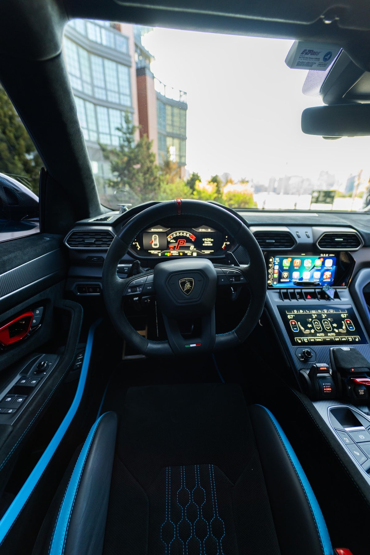 2023 Lamborghini Urus Performante Blu Cepheus — vehicle photo 13