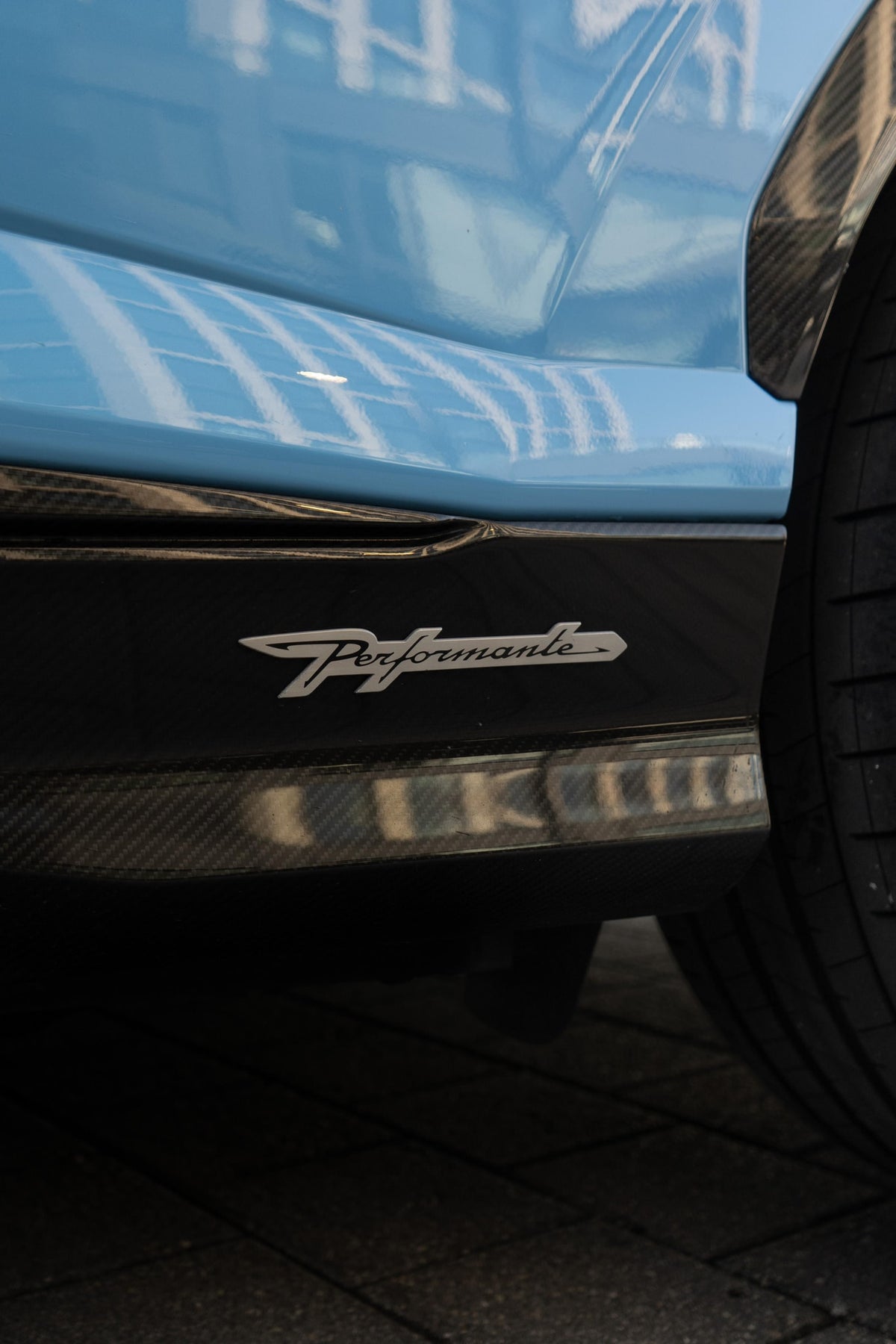 2023 Lamborghini Urus Performante Blu Cepheus — vehicle photo 15