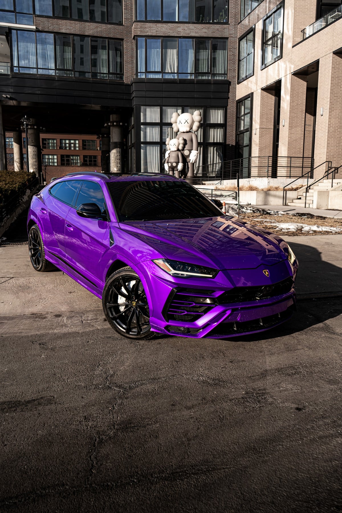 2022 Lamborghini Urus Viola Pasifae — vehicle photo 2