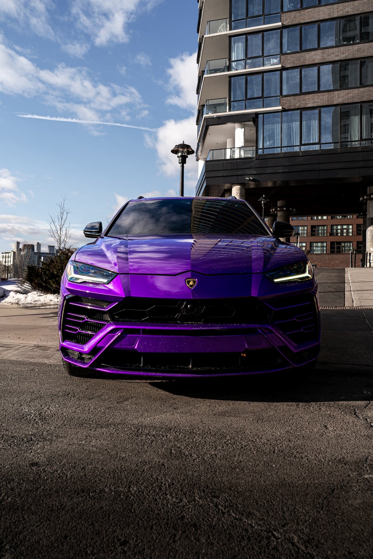 2022 Lamborghini Urus Viola Pasifae — vehicle photo 3