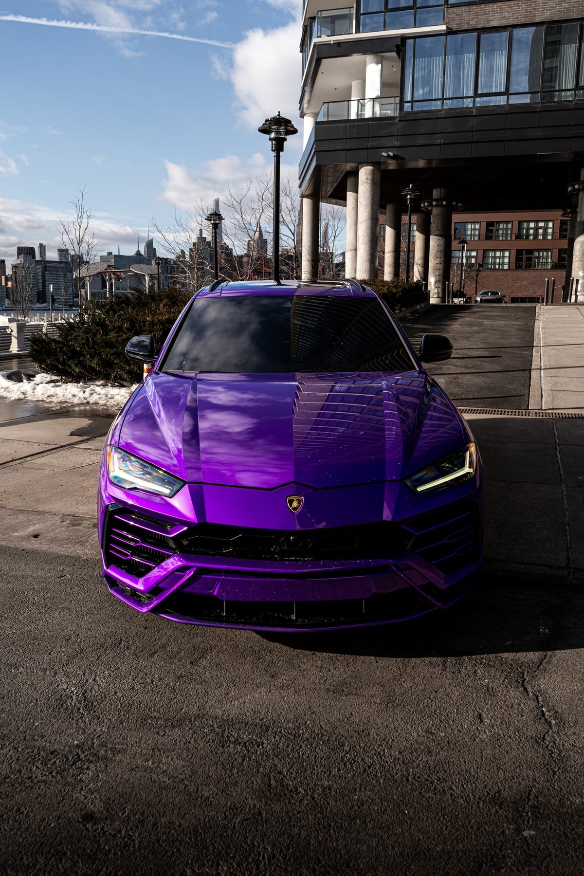 2022 Lamborghini Urus Viola Pasifae — vehicle photo 4