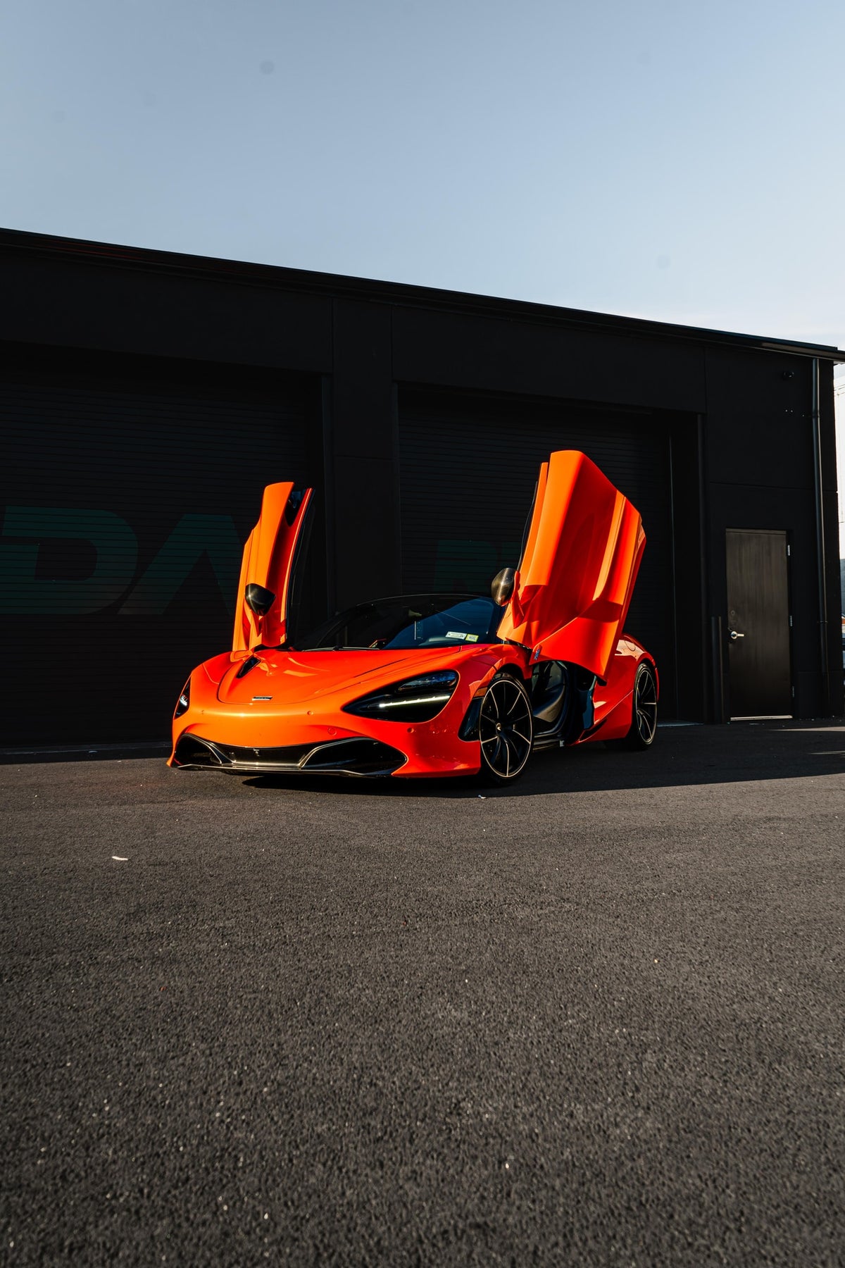 2020 McLaren 720s Spyder Orange — vehicle photo 2
