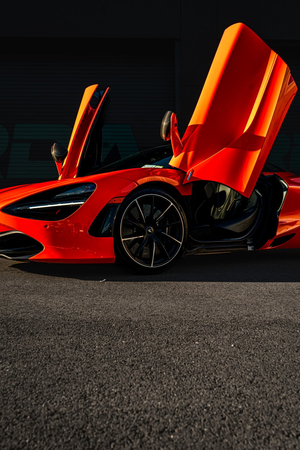 2020 McLaren 720s Spyder Orange — vehicle photo 12