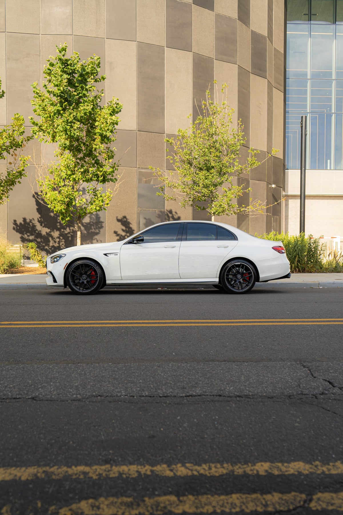 2021 Mercedes-Benz AMG E63s White — vehicle photo 4
