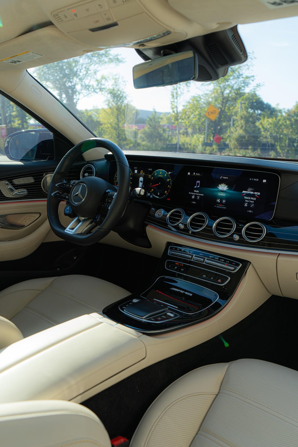 2021 Mercedes-Benz AMG E63s White — vehicle photo 8