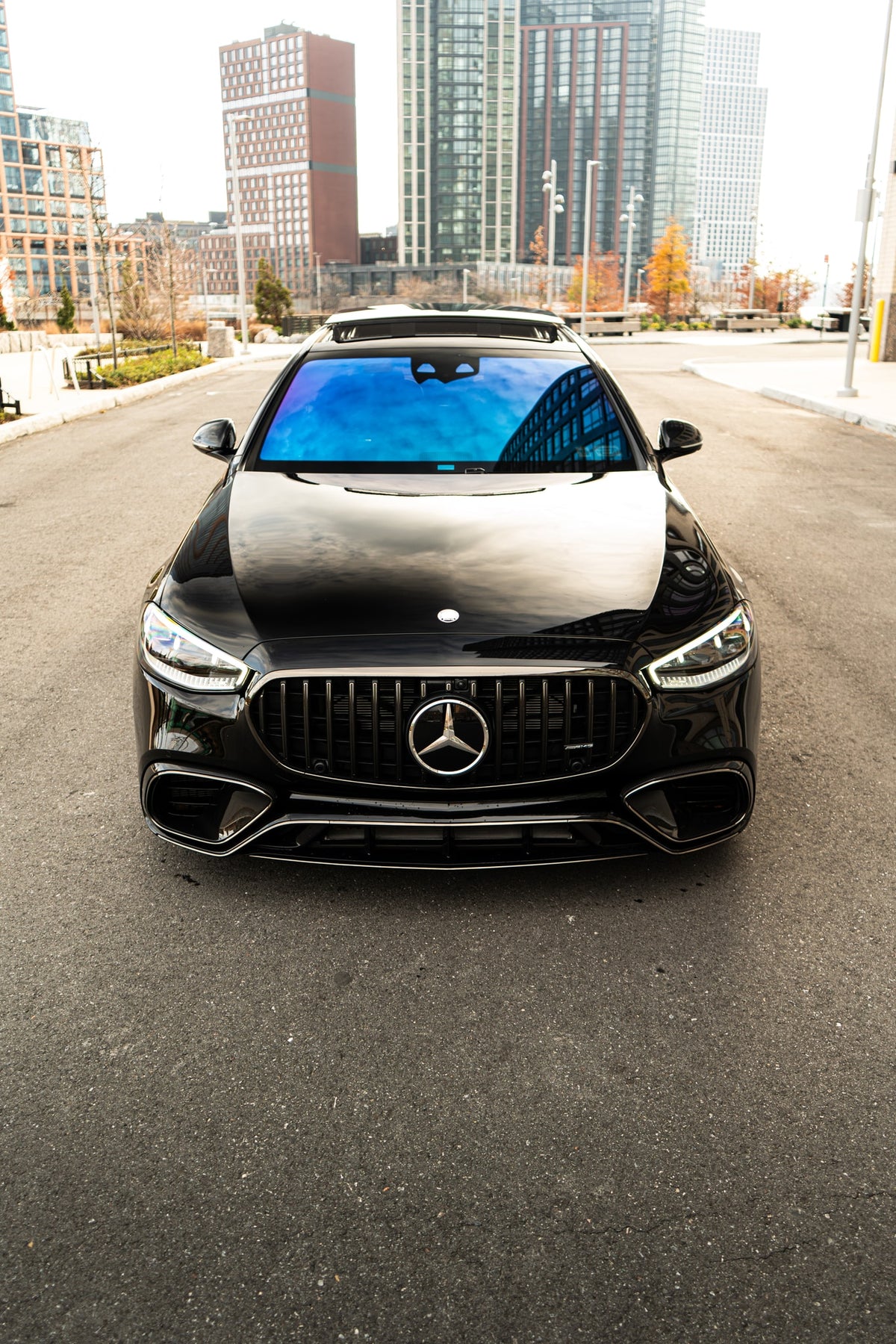 2025 Mercedes-Benz AMG S63 Black — vehicle photo 4