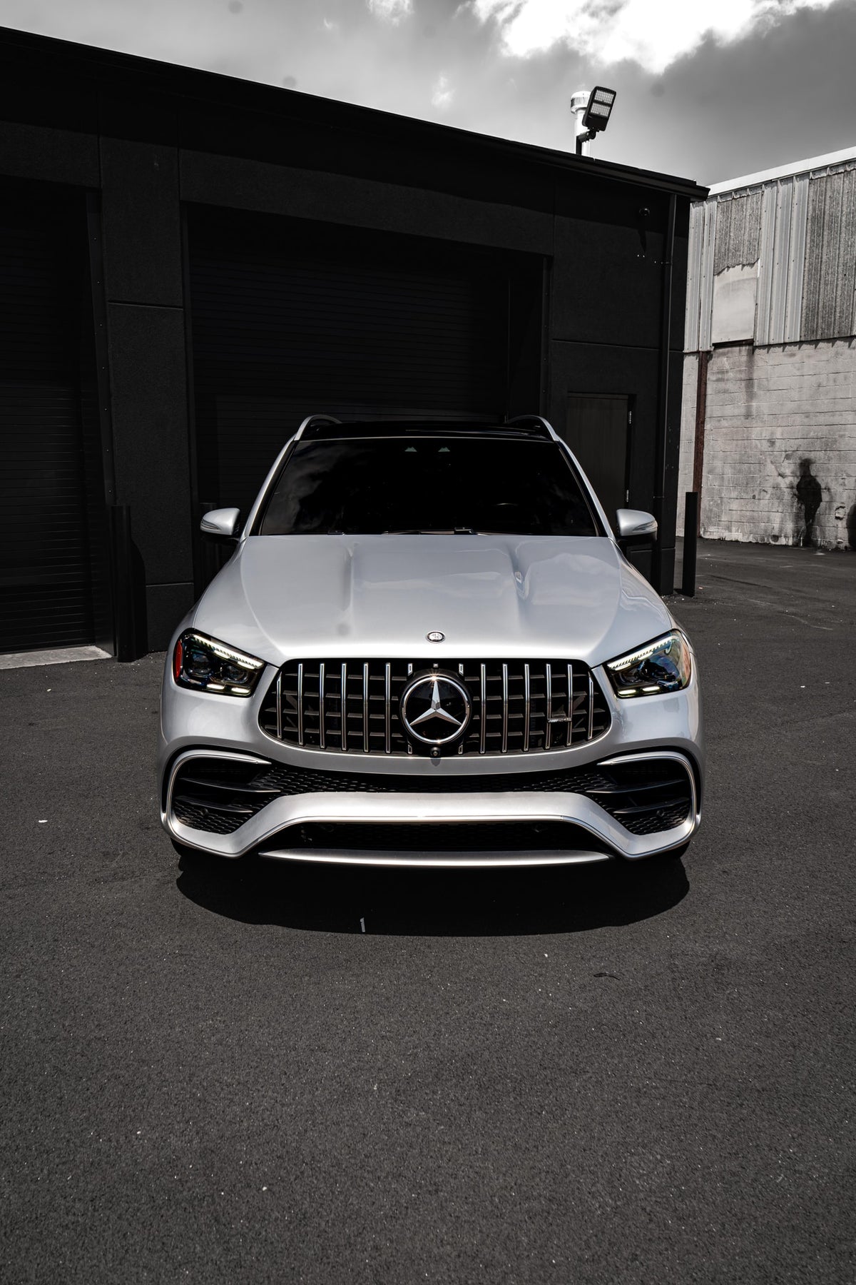 2024 Mercedes-Benz GLE 63s Silver — vehicle photo 4