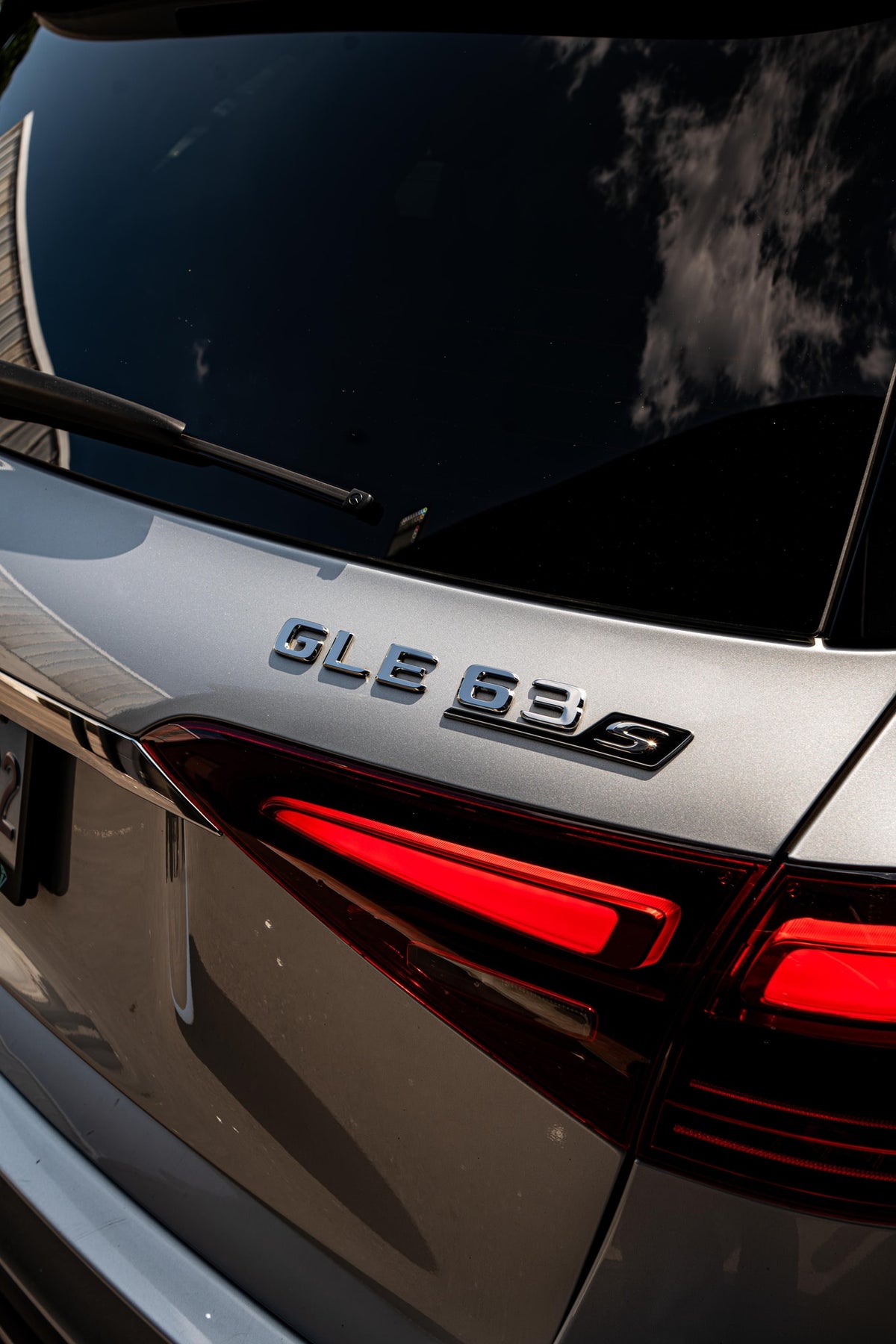 2024 Mercedes-Benz GLE 63s Silver — vehicle photo 9