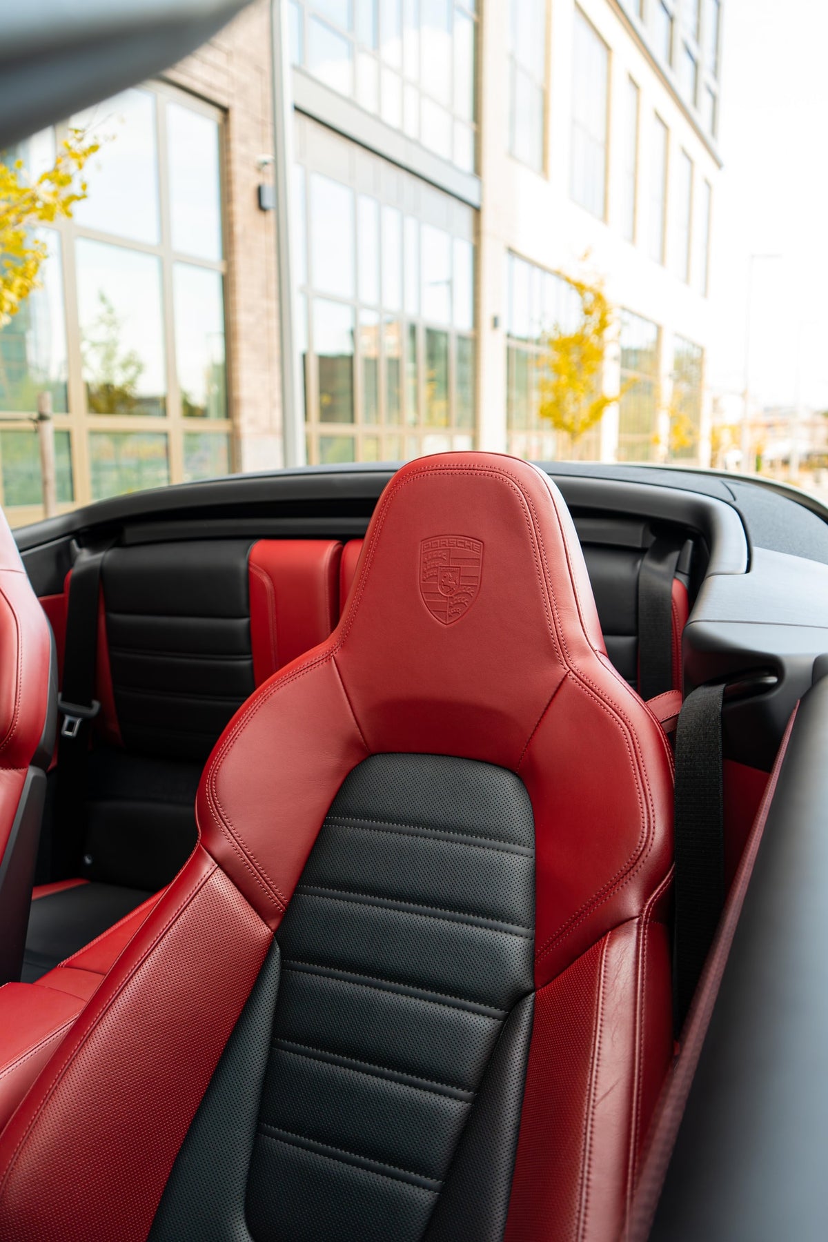 2021 Porsche 911 Turbo S Cabrio White — vehicle photo 10