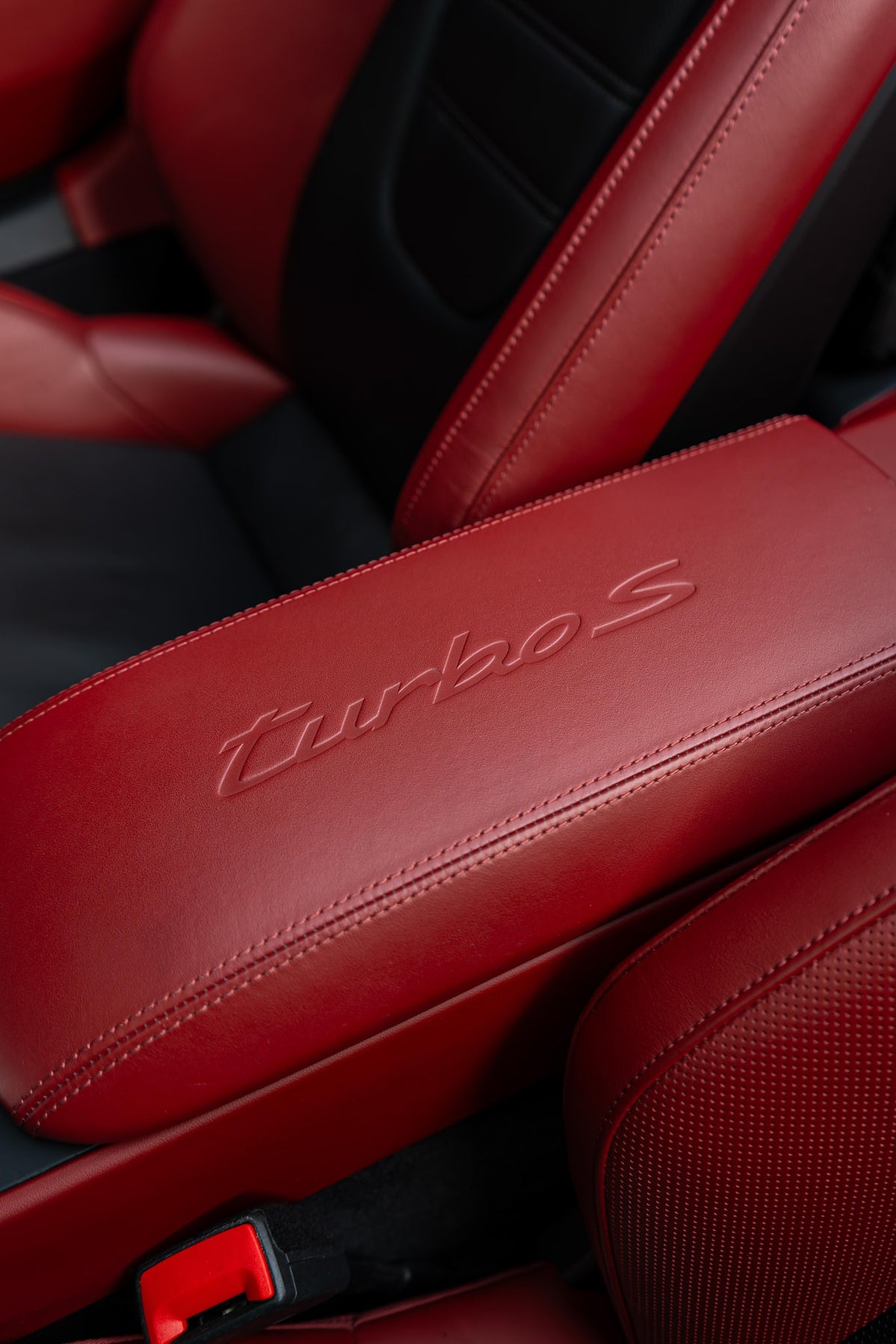 2021 Porsche 911 Turbo S Cabrio White — vehicle photo 13